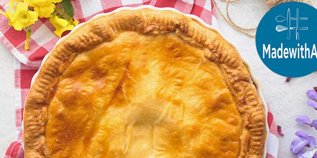 Πίτα Αλλαντικών με Ανθότυρο