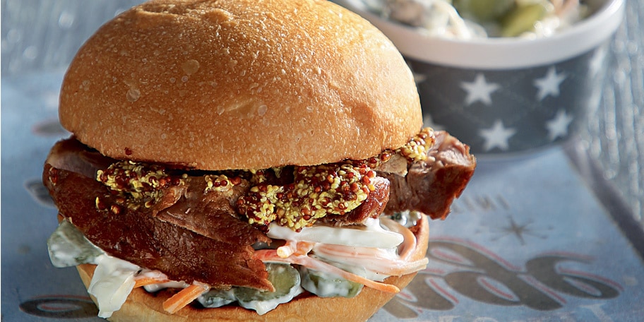 Μπέργκερ με το χοιρινό της γιορτής