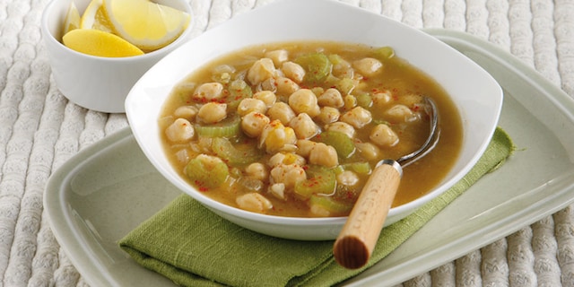 Ρεβιθόσουπα με σέλερι