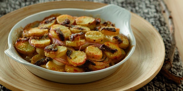 Πατάτες με κρεμμύδια