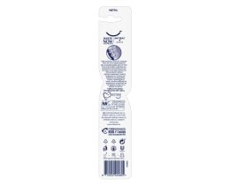 AIM | Οδοντόβουρτσα White Now Antibac + White Μέτρια 1 Τεμάχιο