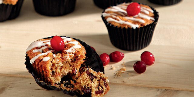 Μάφινς χριστουγεννιάτικα με μπαχαρικά και αποξηραμένα φρούτα