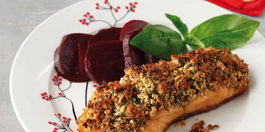 Φιλέτα σολομού με κρούστα κάσιους και μυρωδικών