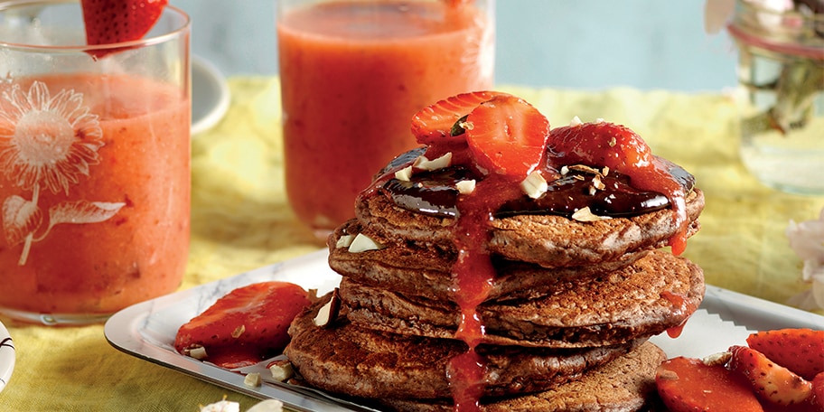 Χυμός με φράουλες, μήλο, ξερά δαμάσκηνα και μαστίχα