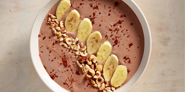 Smoothie μπολ με σοκολάτα φουντουκιού