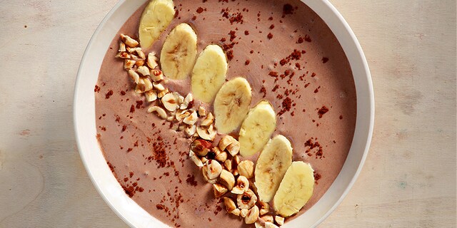 Smoothie μπολ με σοκολάτα φουντουκιού