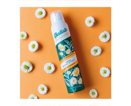 BATISTE | Ξηρό Σαμπουάν Naturally Χαμομήλι 200ml