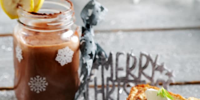 Smoothie με κακάο και φιστικοβούτυρο