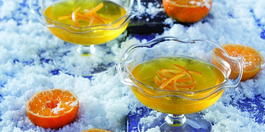 Ζελέ με μανταρίνια και γλυκό κρασί