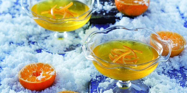 Ζελέ με μανταρίνια και γλυκό κρασί