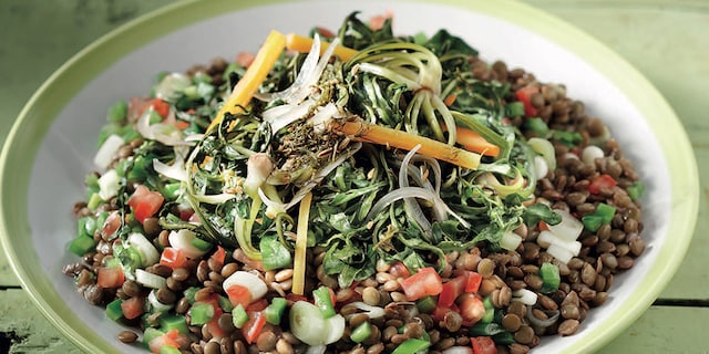 Φακές με ανάμεικτο τουρσί σταμναγκάθι, κρεμμύδι και καρότο