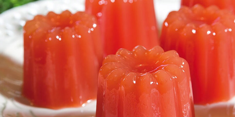 Ζελέ με σαγκουίνι και καμπάρι