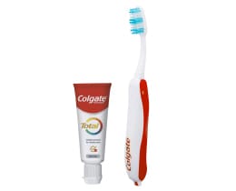 COLGATE | Travel Kit Οδοντόβουρτσα & Οδοντόκρεμα 20ml 1 Τεμάχιο