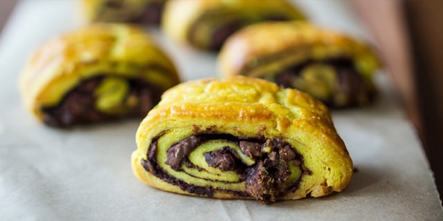 Εύκολα κρουασάν σοκολάτας