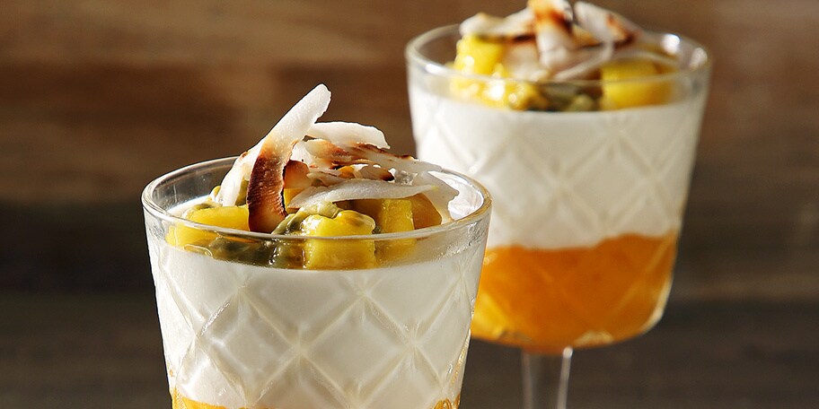 Δροσερή κρέμα καρύδας με μάνγκο