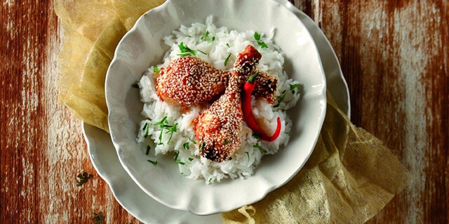 Καυτερά μπουτάκια κοτόπουλου με σουσάμι