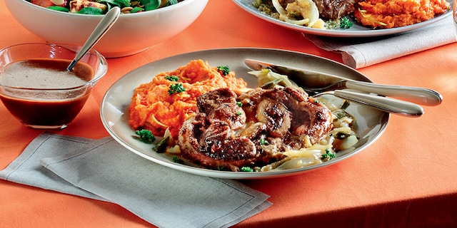 Οσομπούκο λεμονάτο φούρνου με πουρέ καρότου