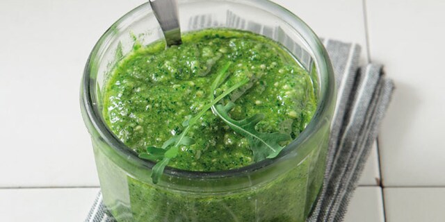 Πέστο με μαϊντανό και ρόκα