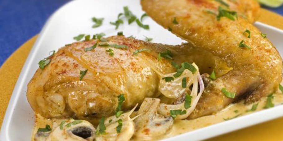 Κόκορας με μπίρα και μανιτάρια