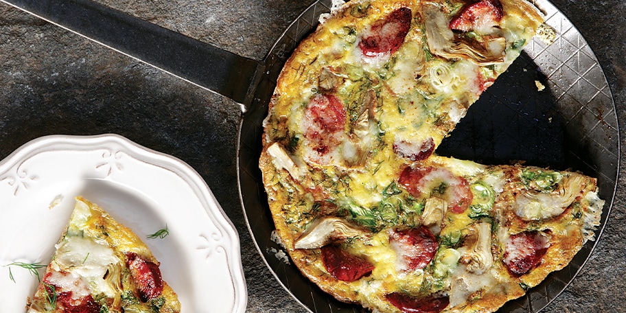 Ομελέτα με αγκινάρες και λουκάνικο με πορτοκάλι