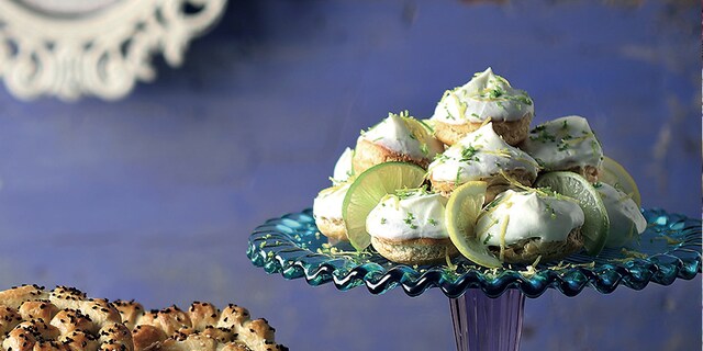 Προφιτερόλ λεµονιού