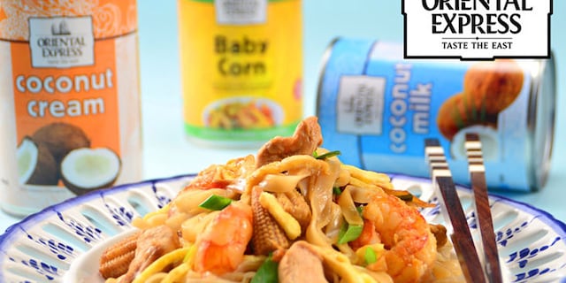 Pad Thai με Νουντλς Ρυζιού, Κοτόπουλο και Γαρίδες