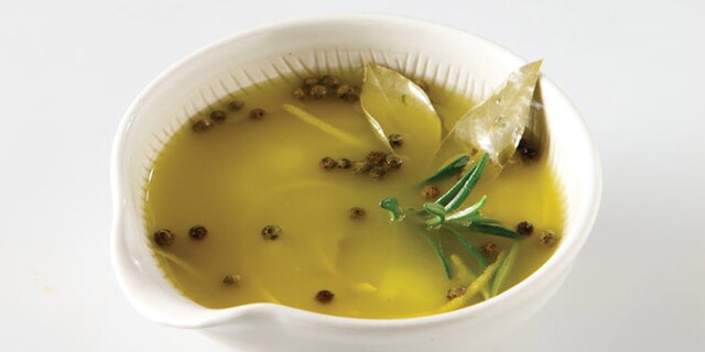 Μαρινάδα για μπουτάκι αρνίσιο ή κατσικίσιο στον φούρνο