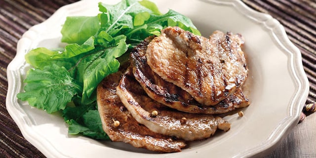 Μπριζολάκια χοιρινά στη σχάρα