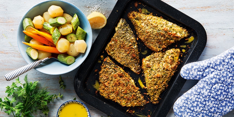 Φιλέτα τσιπούρας σε τραγανή κρούστα με λαδολέμονο και λαχανικά στον ατμό