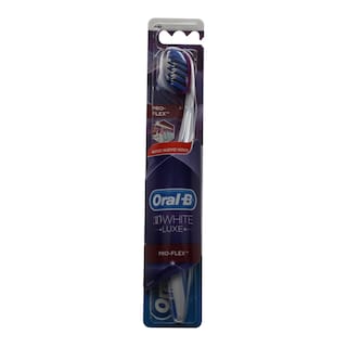 ORAL B | 3D | ΟΔΟΝΤΟΒΟΥΡΤΣΑ WHITE PROFLEX ΜΕΤΡΙΑ 1 ΤΕΜ