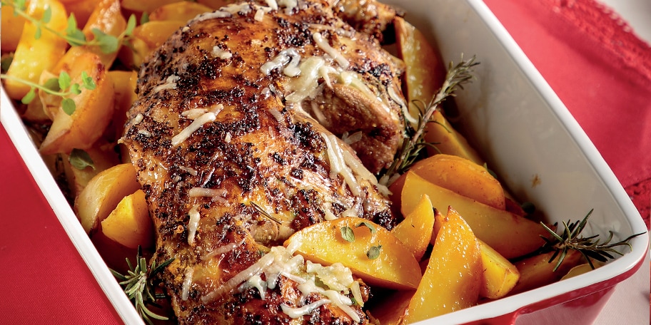 Αρνάκι στο φούρνο με γραβιέρα και δεντρολίβανο