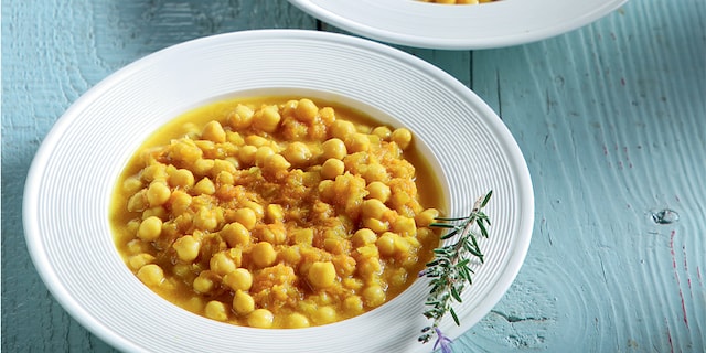 Ρεβιθάδα με καρότα, κουρκουμά και λεμόνι