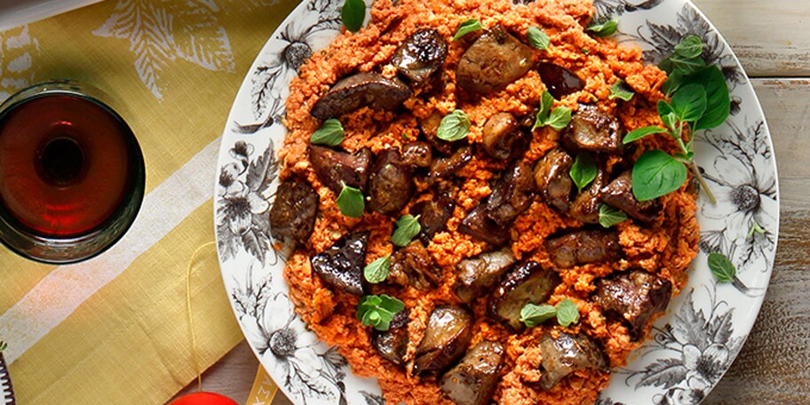 Εκμέκ με σιροπιασμένο τσουρέκι και κρέμα με μαστίχα και πορτοκάλι