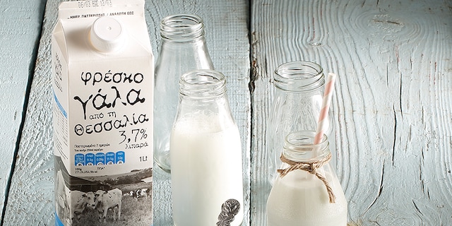 Γάλα αρωματισμένο με κανελογαρίφαλα