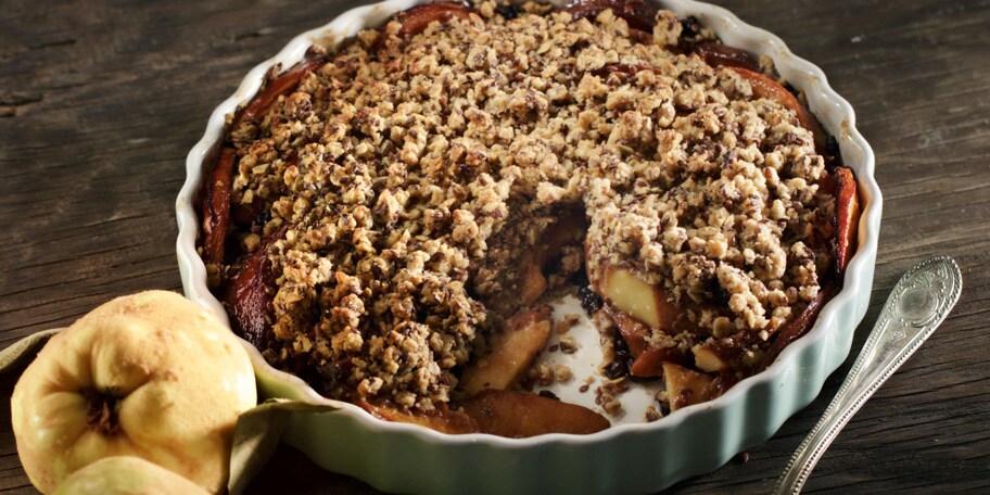 Κραμπλ με κυδώνια, πετιμέζι και ανατολίτικα μπαχάρια 