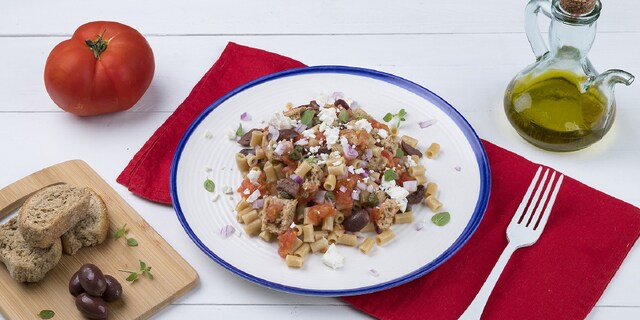 Ελληνική μακαρονοσαλάτα