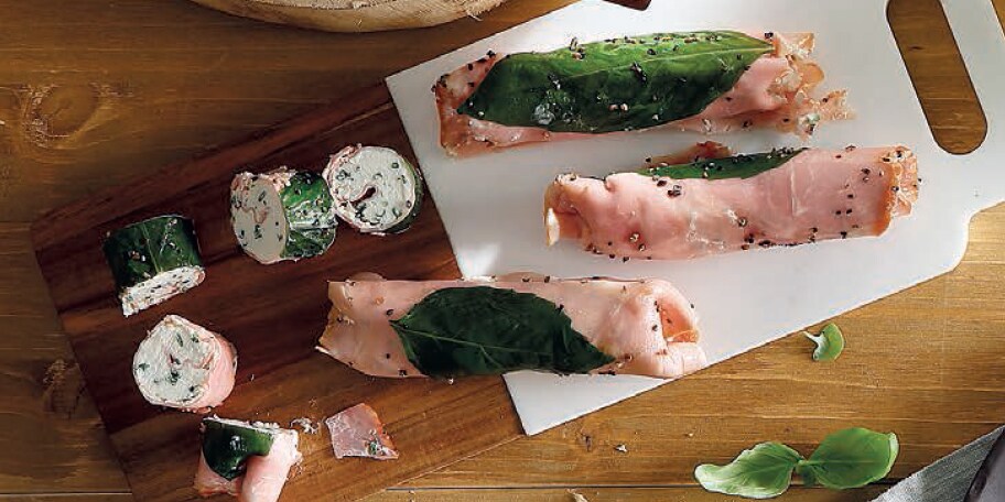 Ρολά από ζαμπόν Πάρμας γεμιστά με μασκαρπόνε και βασιλικό