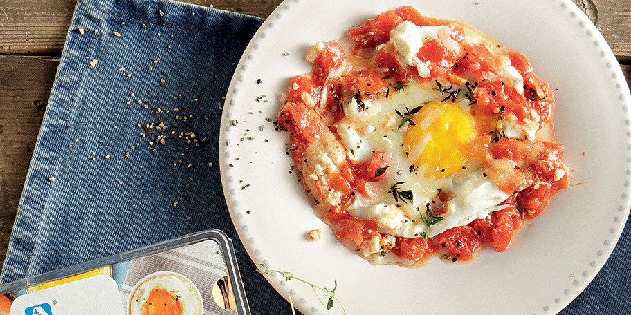 Στραπατσάδα με θυμάρι και γραβιέρα