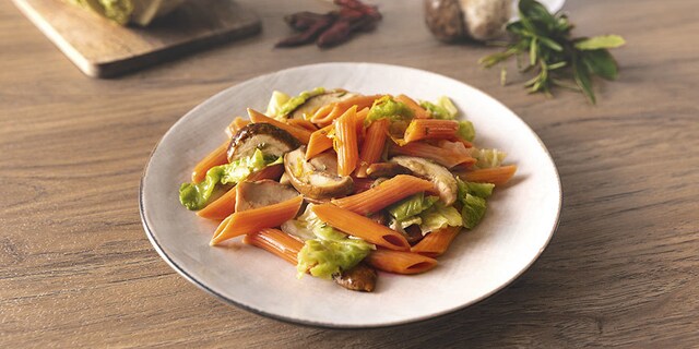 ΠΕΝΝΕΣ ΑΠΟ ΚΟΚΚΙΝΗ ΦΑΚΗ ΜΕ ΜΑΝΙΤΑΡΙΑ ΣΩΤΕ, ΛΑΧΑΝΟ, ΦΑΣΚΟΜΗΛΟ, ΔΕΝΔΡΟΛΙΒΑΝΟ, ΤΣΙΛΙ ΚΑΙ ΛΕΜΟΝΙ