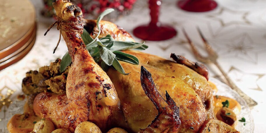 Κόκορας γεμιστός με κάστανα και ξερά φρούτα