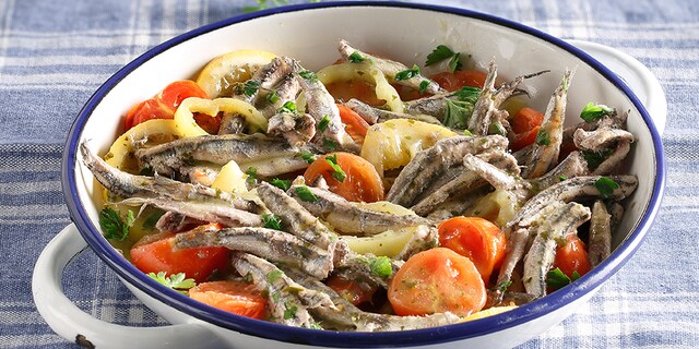 Γαύρος Αχνιστός