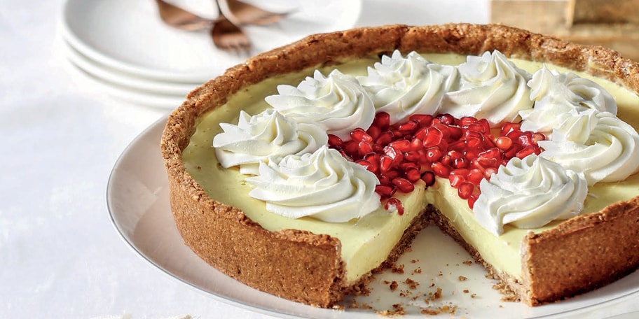 Vegan Custard τάρτα με κουρκουμά και βάση gingerbread