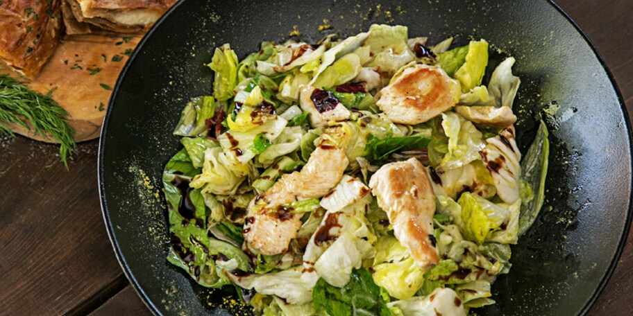 Grilled chicken salad Drosati with Orange Vinaigrette