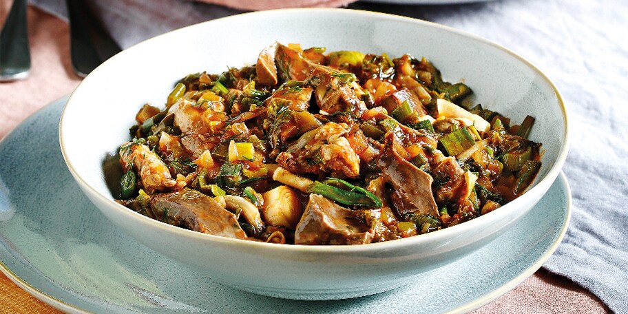 Ρεγάλι – Μαγειρίτσα με ντομάτα από την Πελοπόννησο