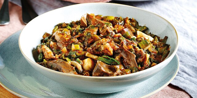 Ρεγάλι – Μαγειρίτσα με ντομάτα από την Πελοπόννησο