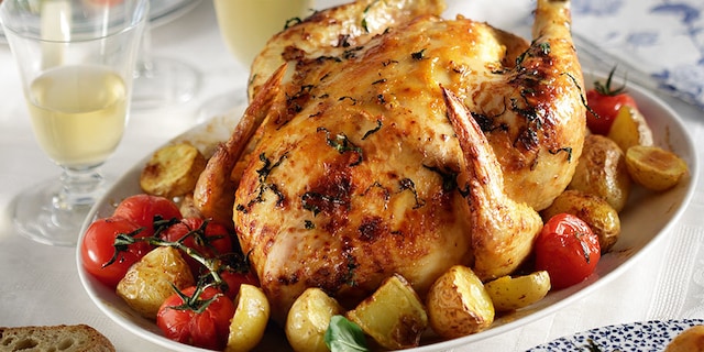 Κοτόπουλο μουσταρδάτο στο φούρνο με πατάτες και ντοματίνια