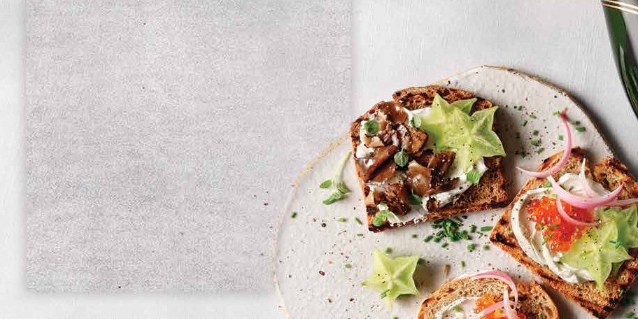 Γιορτινές μπρουσκέτες με τρούφα και starfruit