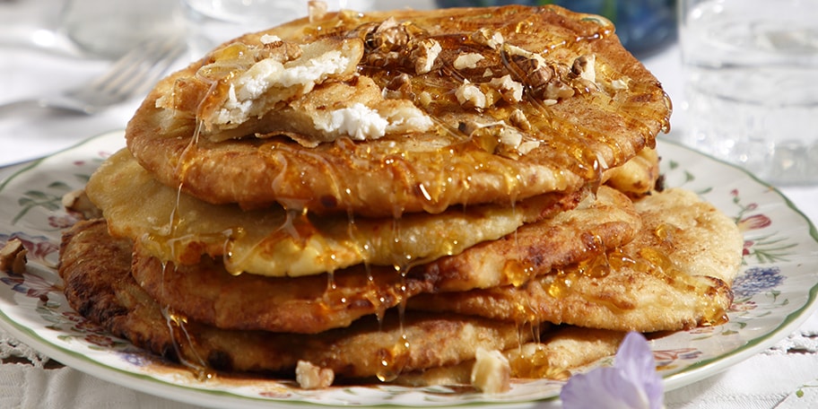 Σφακιανές πίτες με μυζήθρα