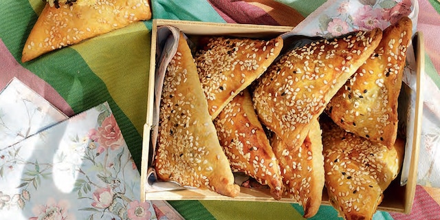 Σπανακοπιτάκια με αβοκάντο