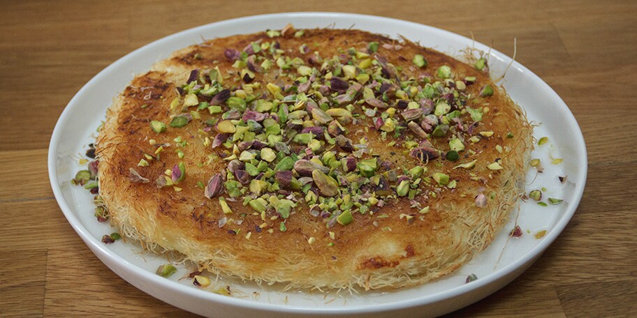 Κιουνεφέ με χαλούμι Κύπρου και μυζήθρα Κρήτης